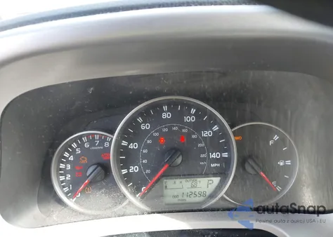 2016 Toyota Rav4 Le z USA, uszkodzony, nr VIN 2T3BFREV9GW476124